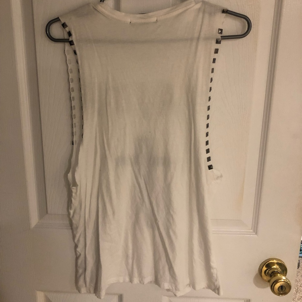 Muscle T - Picture 2 of 2